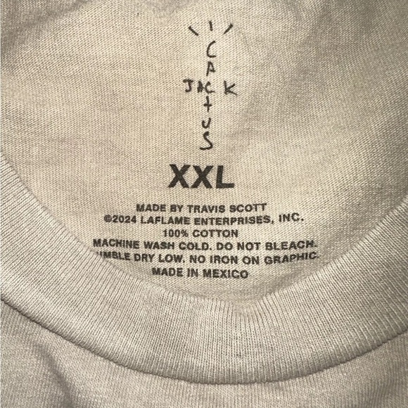 Travis Scott Miami Rolling Loud Festival Exclusive Utopia Tee - Picture 10 of 10